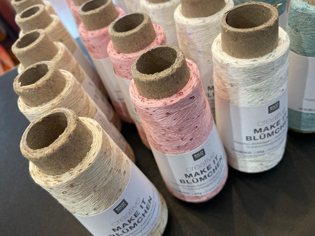 RICO Design "Make it Blümchen" Paillettengarn / Beilaufgarn - 100Farbspiele