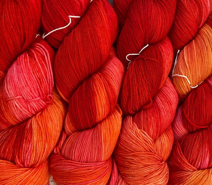 Symfonie Yarns Terra Sockenwolle handgefärbt  ** Neue Farben  24/25 *