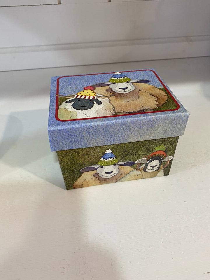 Tassen im Geschenkkarton von Emma Ball® verschiedene Designs