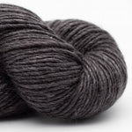 Lade das Bild in den Galerie-Viewer, Erika Knight Wild Wool 10 Farben  170m/100g
