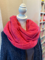 Lade das Bild in den Galerie-Viewer, Das Strick KIT zur Schal-Stola   * Cute&amp;Cozy * - mit Anleitung
